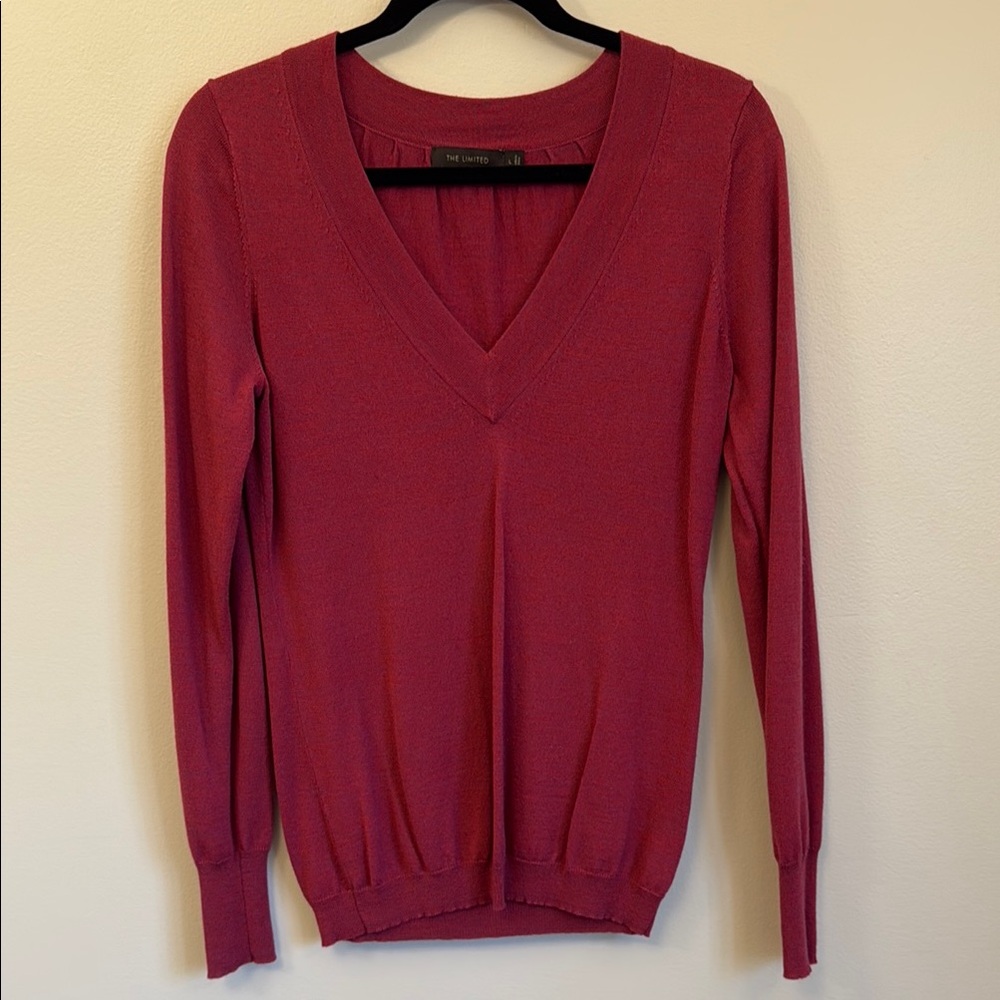 The Limited Pink V-Neck Sweater Lightweight Knit